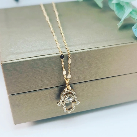 Hamsa hand pendant - Picture 2 of 3